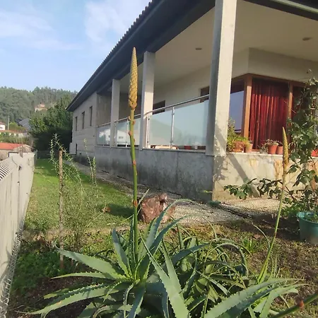 Casa Da Vinha Chalet Souselo