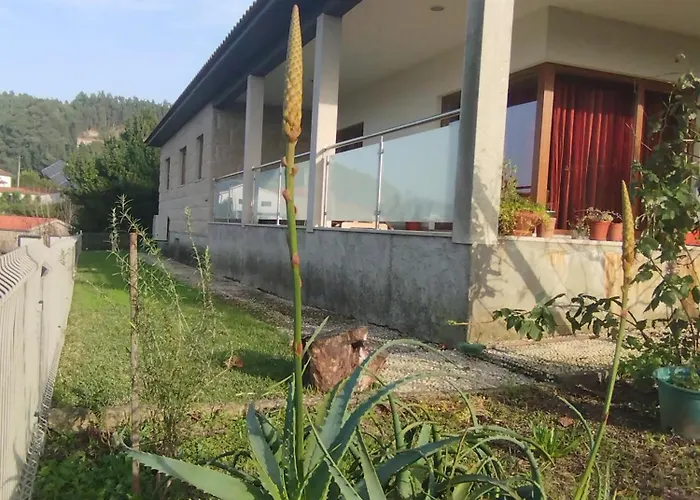 Casa Da Vinha Chalet Souselo